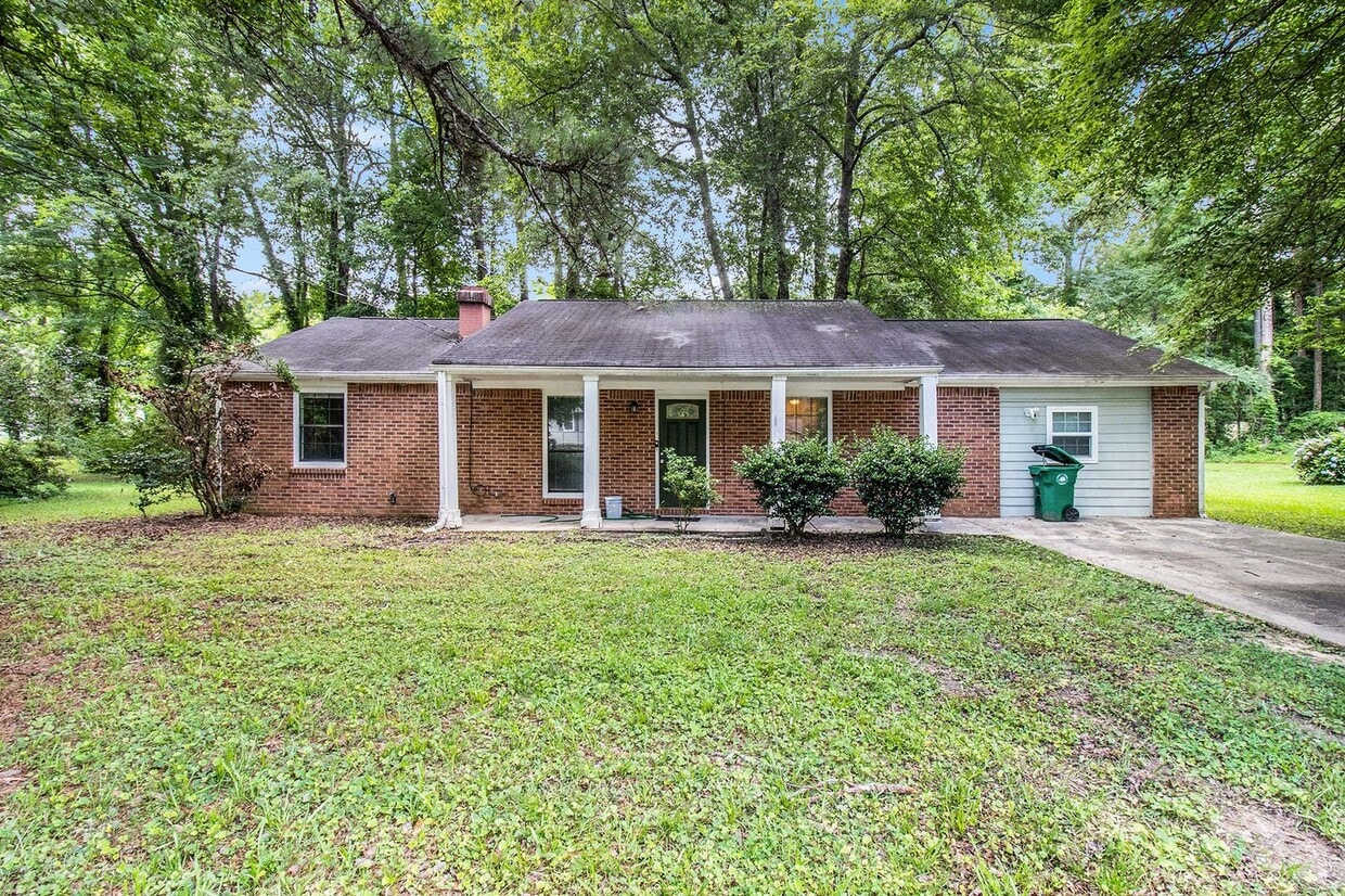 Primary Photo - 3 bdrm, 2 bath in Stonecrest!