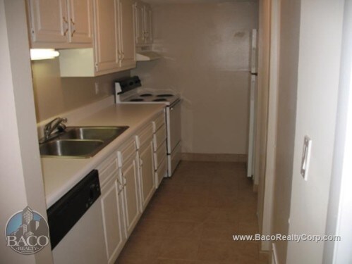Foto del edificio - 2323 Wilson Rd