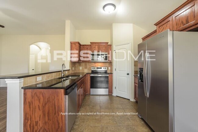 Building Photo - 1541 NW 125th St