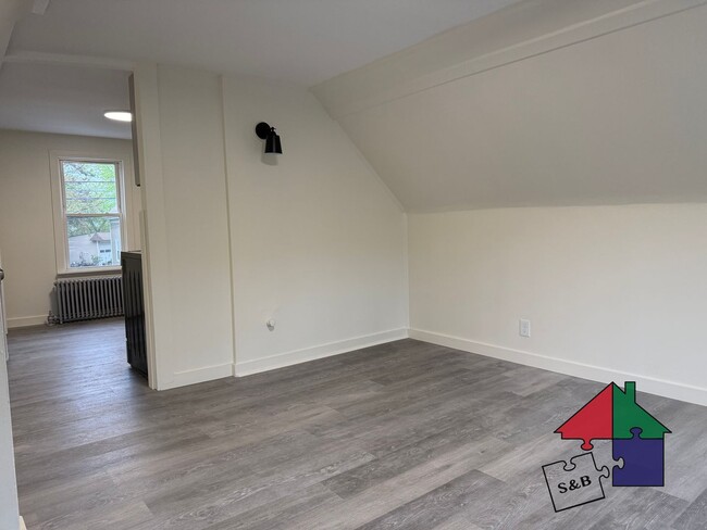 Photo - 151 S Main St Apartment