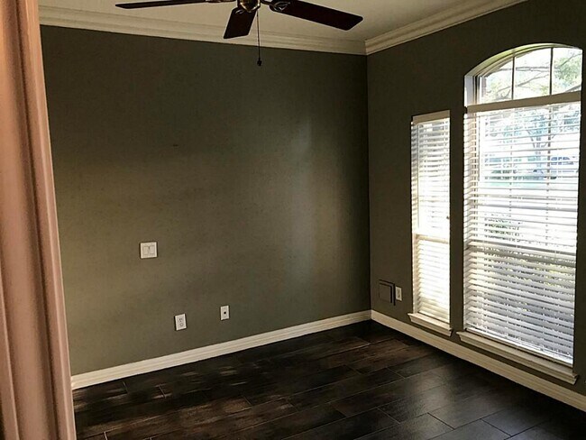 Foto del edificio - 9111 Sutter Ranch Dr