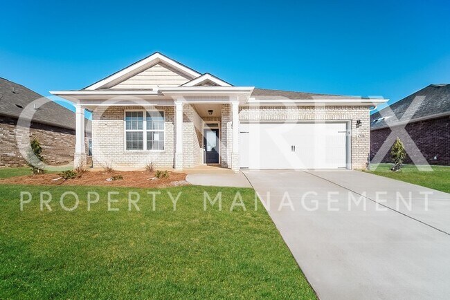 Building Photo - Gorgeous 3 Bedroom with Attached Garage