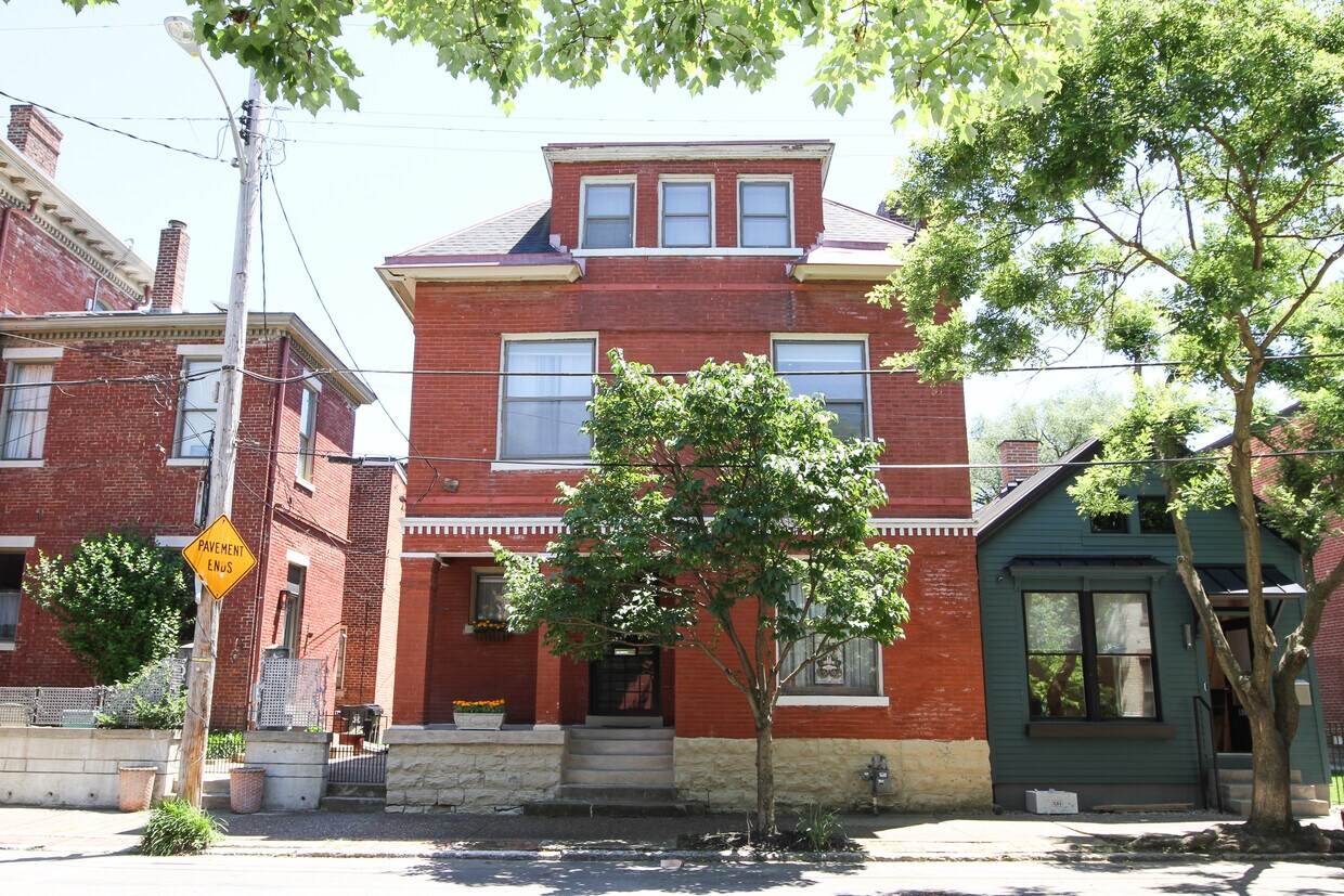 1207 Garvin Pl, Louisville, KY 40203 House Rental in Louisville, KY