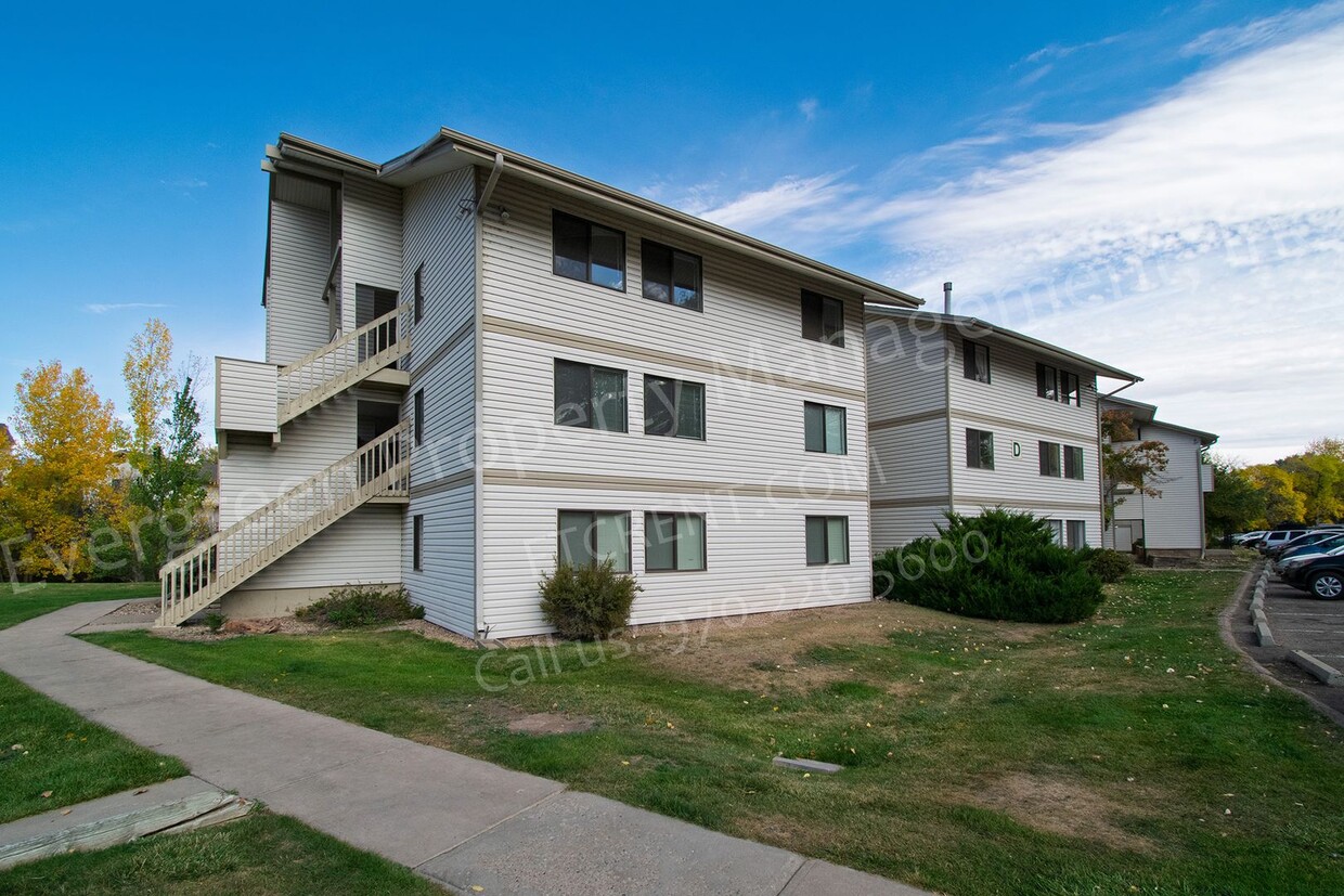 Primary Photo - 1 Bedroom Condo - Great Unit in a Great Lo...