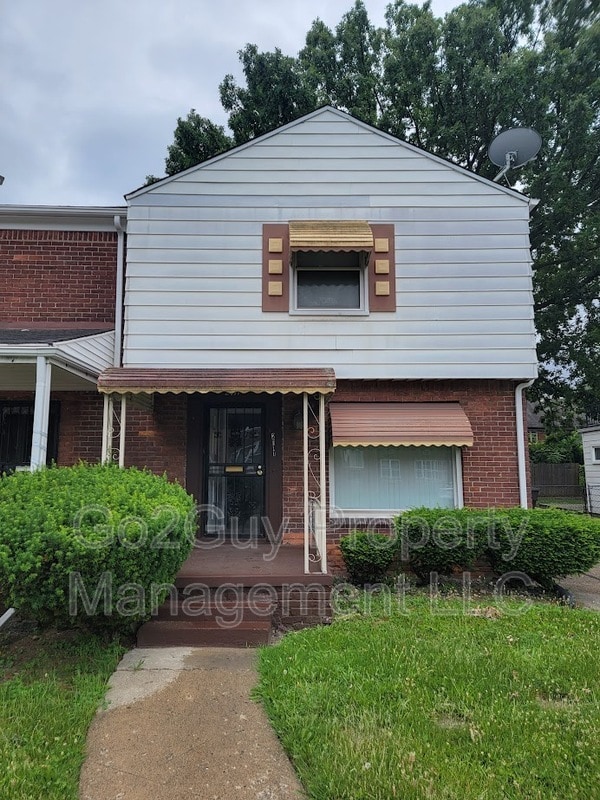 Building Photo - 2111 Ewald Cir