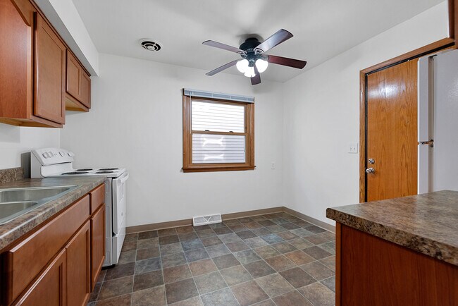 Foto del edificio - 3429 N Humboldt Blvd