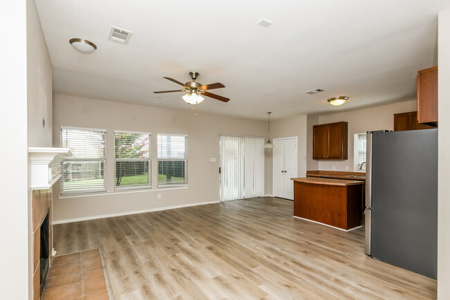 Building Photo - 7975 Los Alamitos Ln