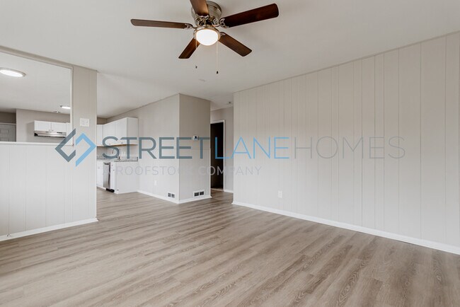 Building Photo - REDUCED PRICE!