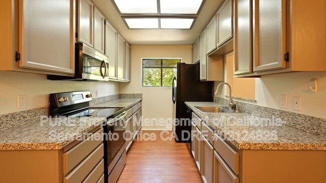 Building Photo - 4839 Vir Mar St