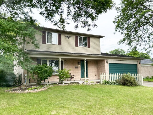 Primary Photo - 1098 Ashley Dr