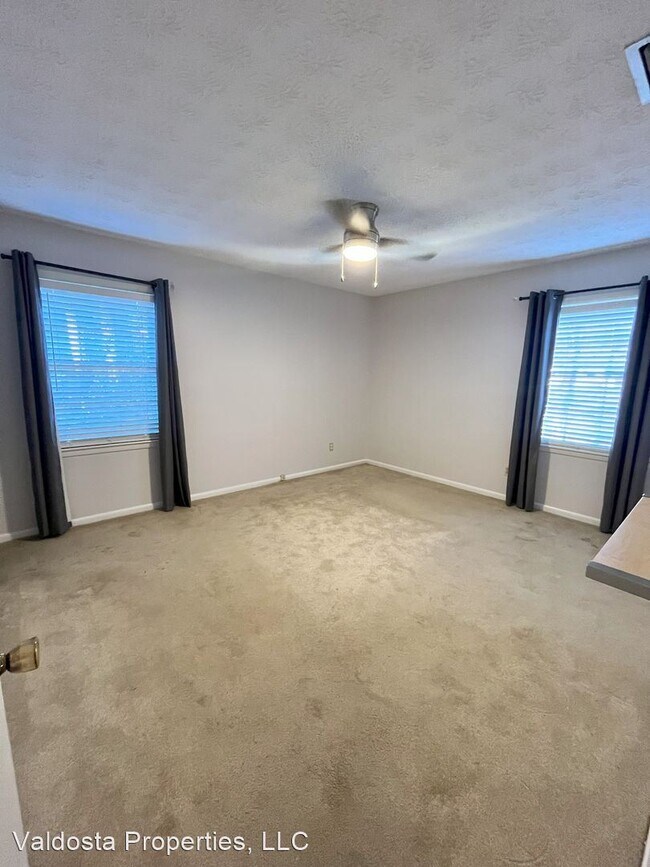 Foto del edificio - 3 br, 2 bath House - 3 Oconee Pl.