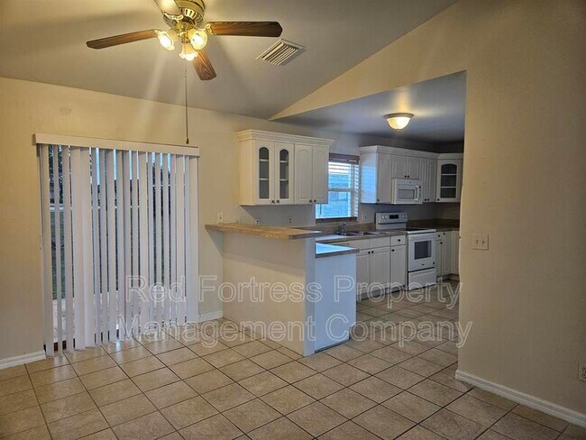 Foto del edificio - 1814 SW 42nd St