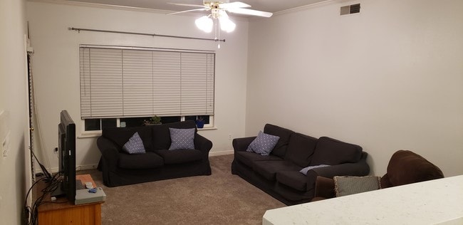 Living room - 4980 N University Ave