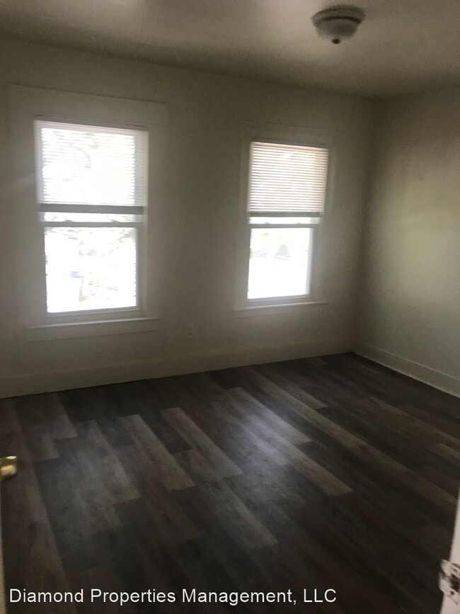 Foto del edificio - 4 br, 1 bath House - 674 Orchard Street