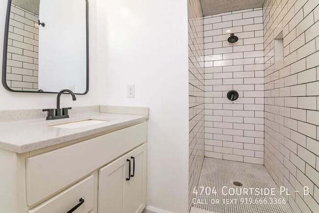 Building Photo - 4704 Courtside Pl
