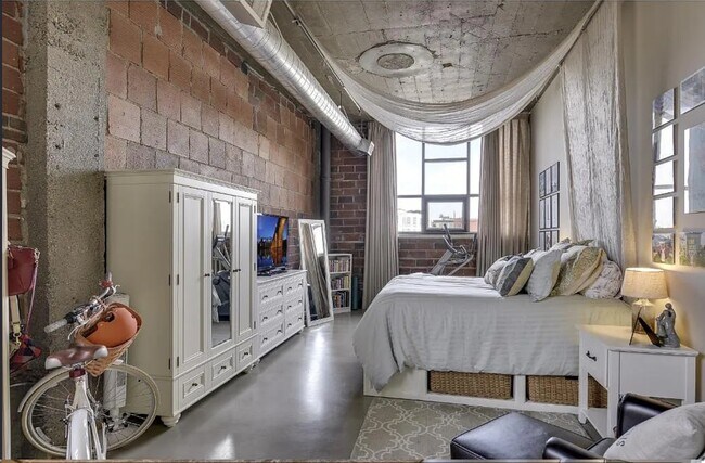 Foto del edificio - 718 Washington Ave N