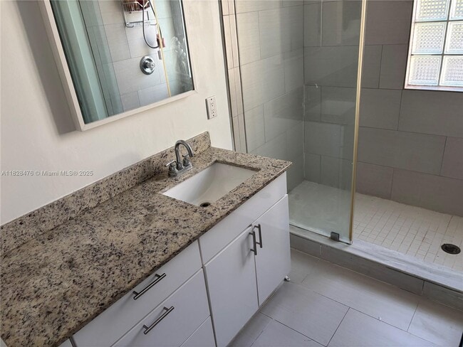 Foto del edificio - 4361 Dogwood Cir
