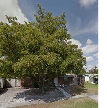 Building Photo - 12101 Colony Ave