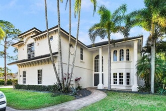 Building Photo - 377 Squire Dr