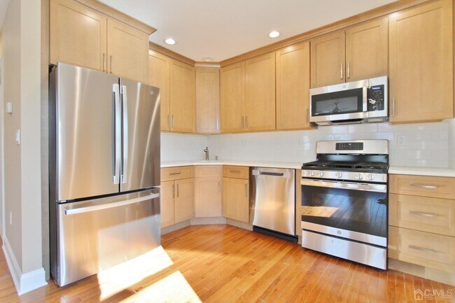 Foto del edificio - 36 Brookside Ave