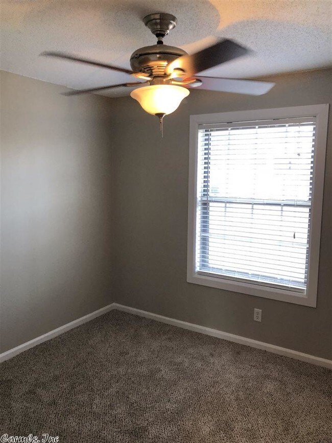 Building Photo - 2623 Jadestone Dr