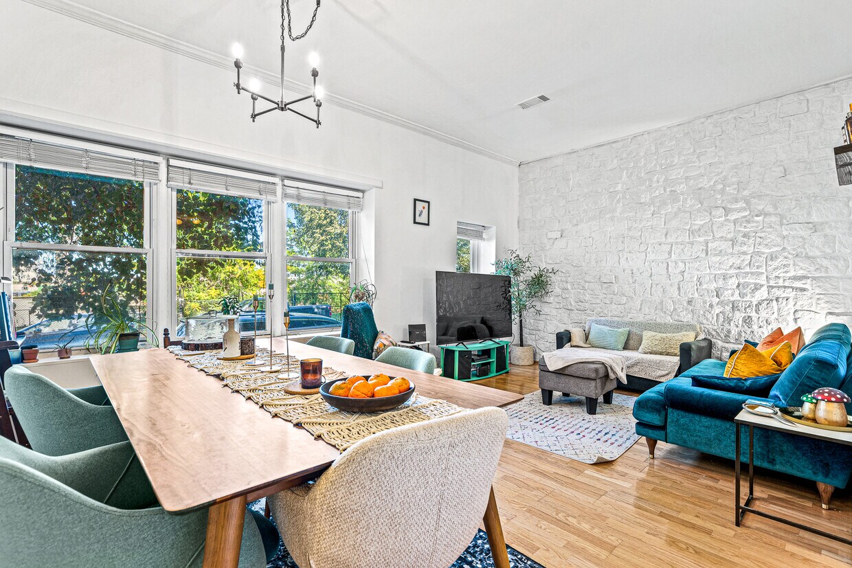 Foto principal - 53 N Mead St
