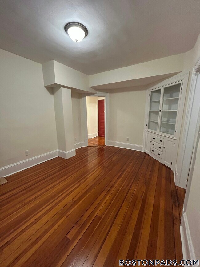 Foto del edificio - 885 Massachusetts Ave