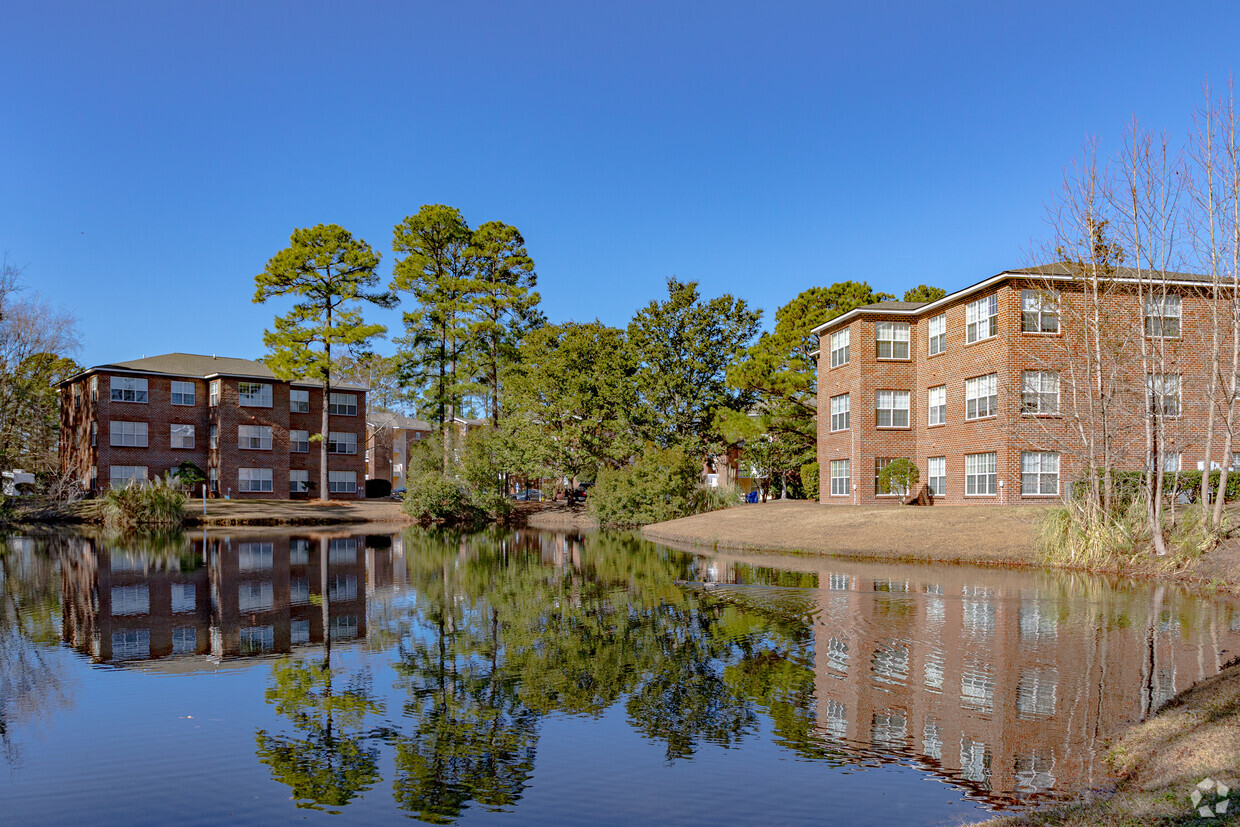 Pond view. - Club Villas at Baytree