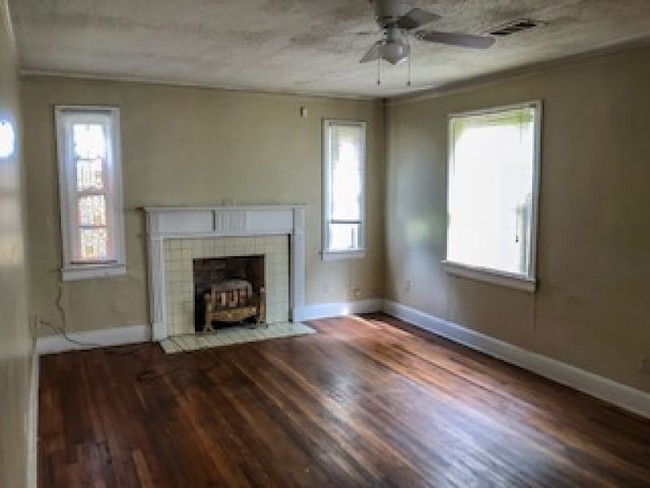 Building Photo - 2933 Lower Wetumpka Rd