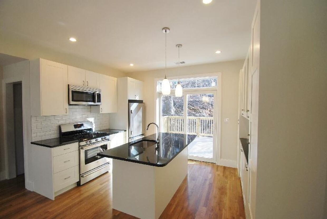 Foto principal - HOT MISSION HILL LISTING!!!!