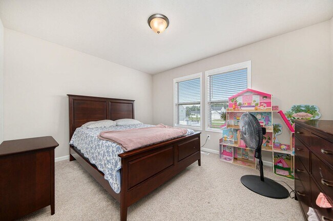 Foto del edificio - 7280 Hopkinton Dr