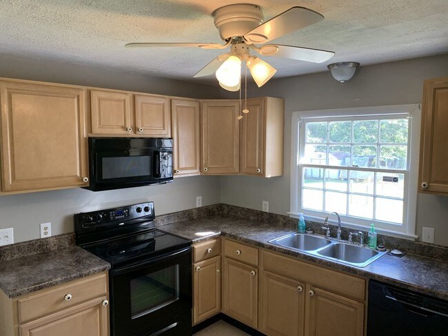 Foto del edificio - 3601 Firethorne Ct
