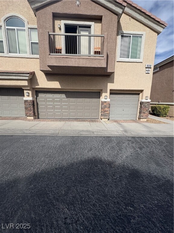 Foto principal - 8690 Horizon Wind Ave