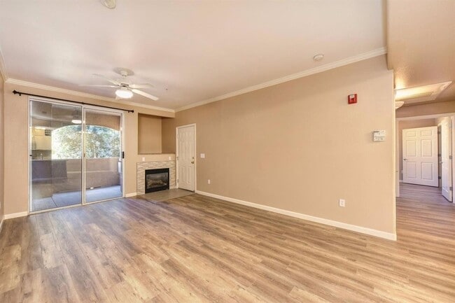 Building Photo - NICE 3 BEDROOM CONDO, 2 BATH, & 2 CAR GARA...