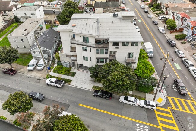 Context - 840 Linden Ave