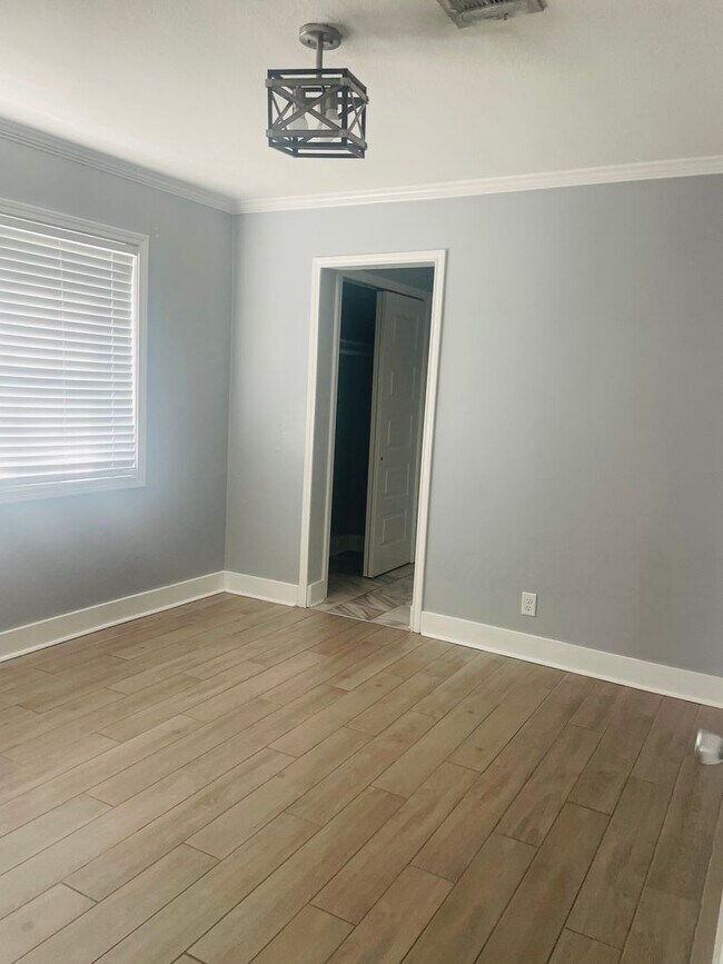 Foto del edificio - 3 Bedroom/2 Bathroom - Move-In Ready!!