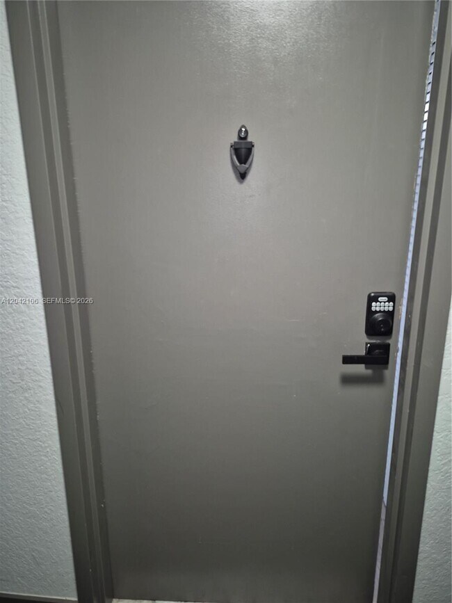 Foto del edificio - 16565 NE 26th Ave