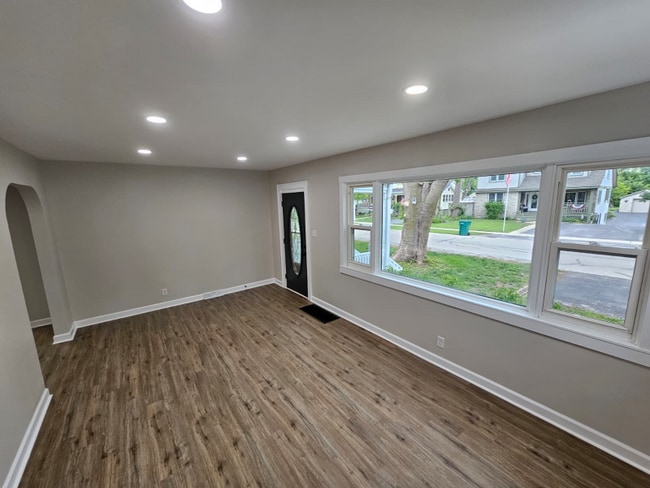 Foto del edificio - 15316 S Corbin St