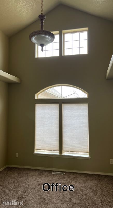Foto del edificio - 3 br, 3 bath House - 208 S Langer Lake Way