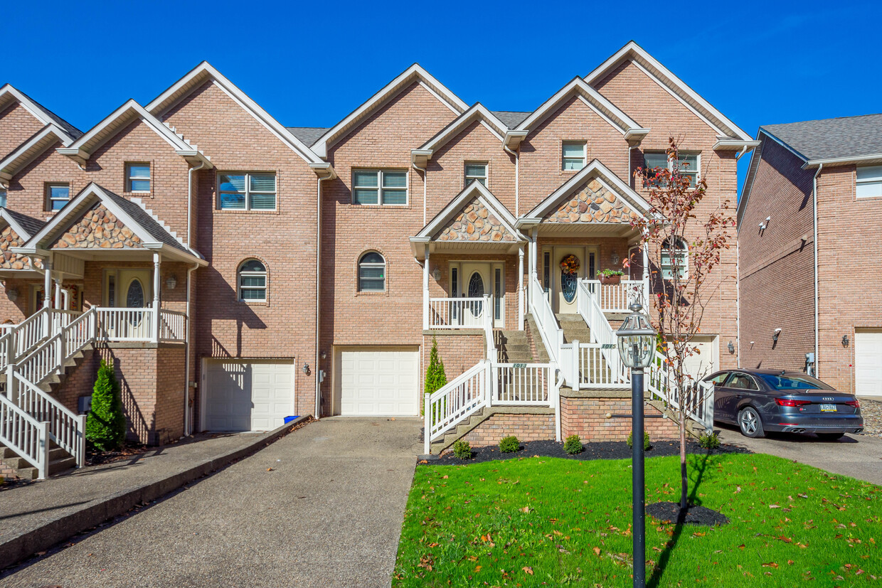 Exterior Front View - 1013 Joseph Dr