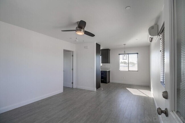 Building Photo - 1139 2nd Ave