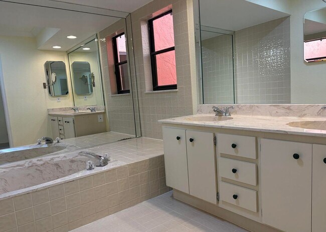 Foto del edificio - 21435 Campo Allegro Dr
