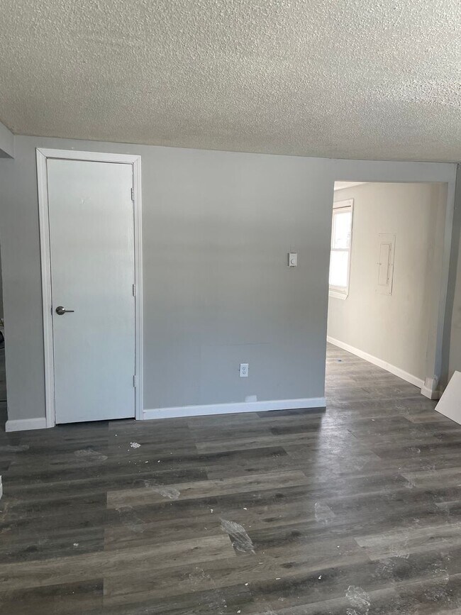 Foto del edificio - 6002 N Kent Dr