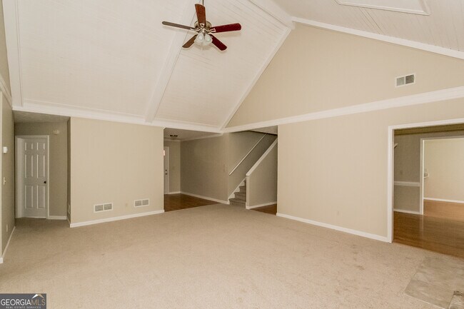 Foto del edificio - 4831 Wynship Ln