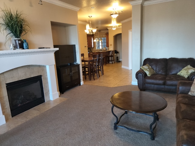 Foto del edificio - 810 S Dixie Dr