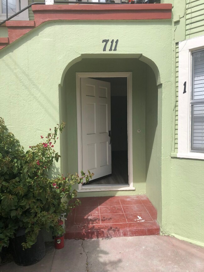 711 Stambaugh St Unit 1, Redwood City, CA 94063 Apartments in Redwood City, CA