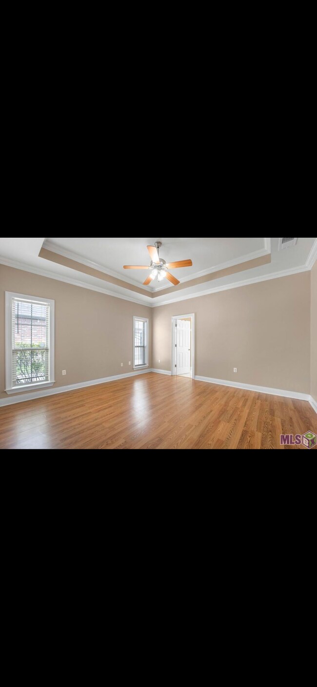 Building Photo - 2141 Springstone Dr