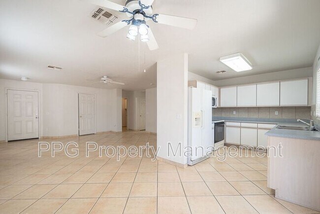 Foto del edificio - 13628 W Fargo Dr