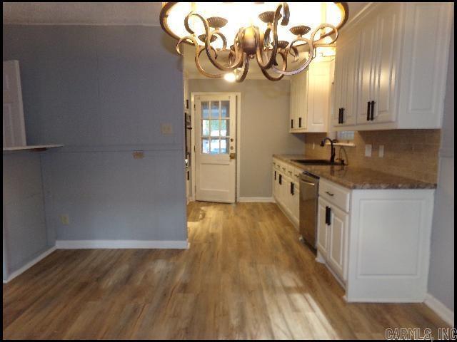 Foto del edificio - 5615 Carlyle Dr