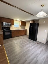 Building Photo - 705 Williamsburg Dr